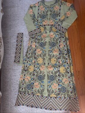 Pistachio Green Floral Embroidered Women’s Palestinian Thobe